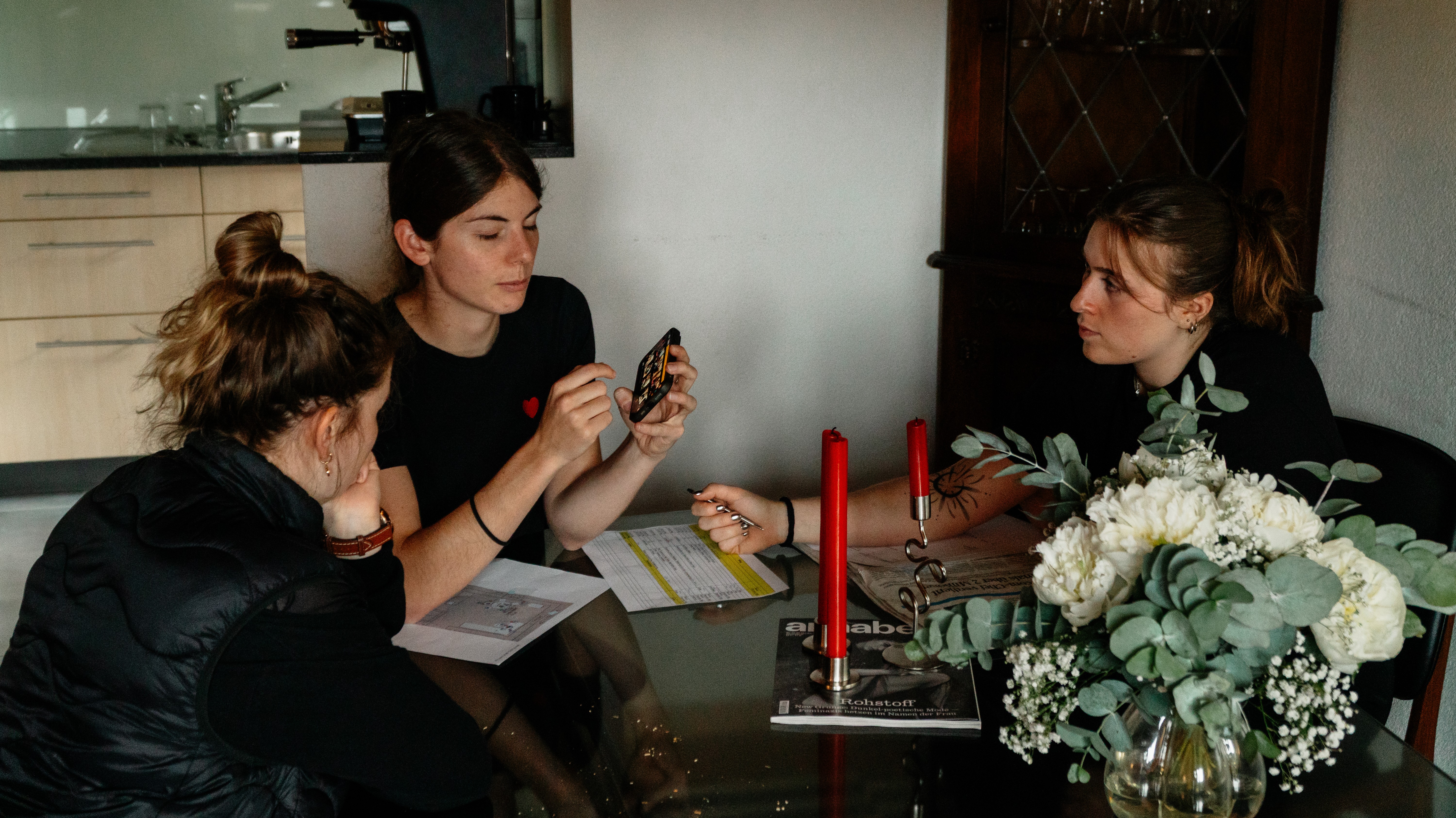 Fakten – Besprechung mit DoP und Regie